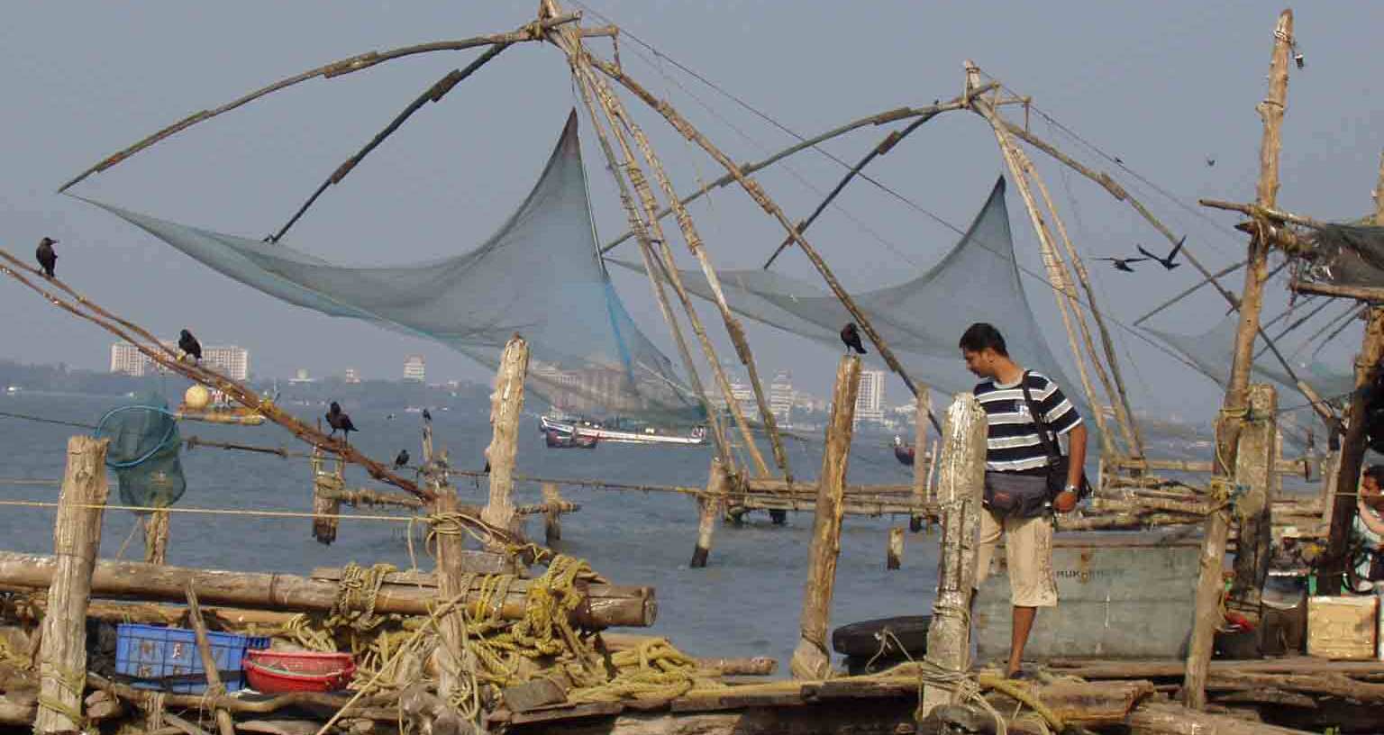 Kochi - Weit weg von Hass und Intoleranz P2080073 03 Zug