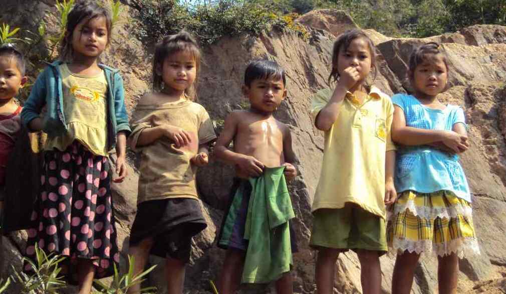 Nam Ou Flussfahrt - Das Abenteuer beginnt Image2226 Zug
