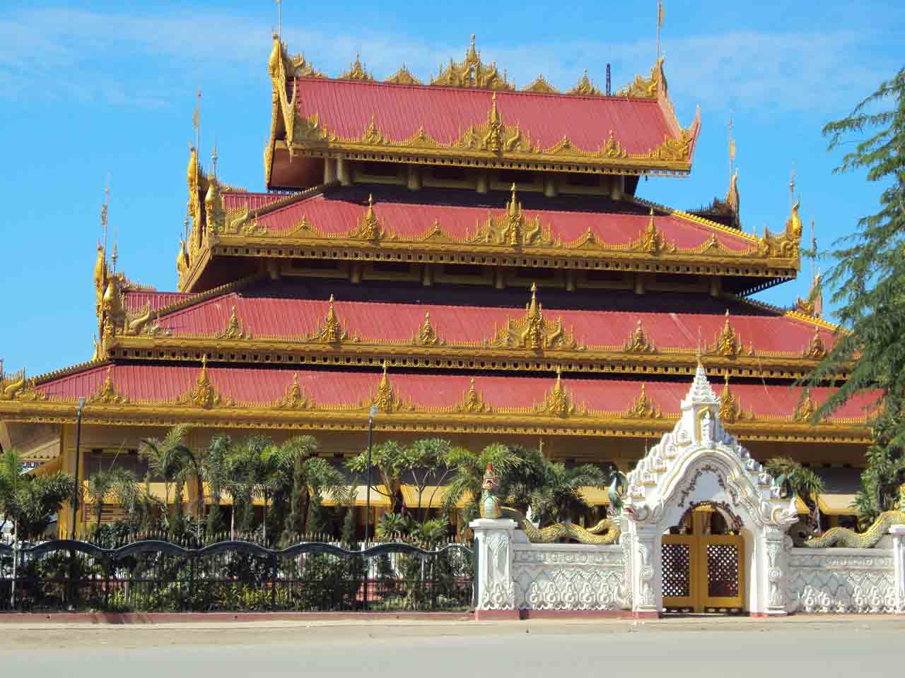 Mandalay – Mahamuna und der fette Buddha
