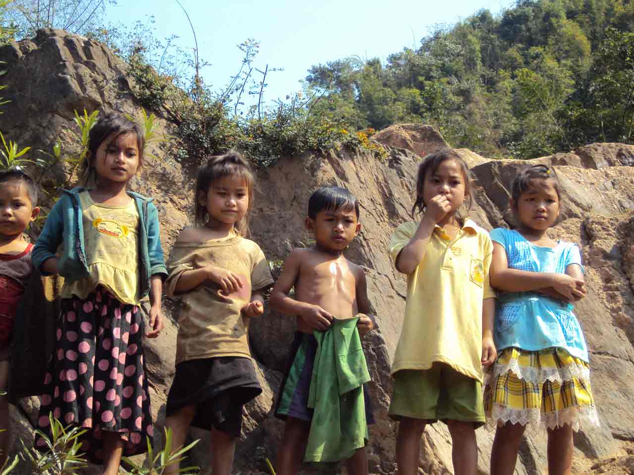 Children at the Nam Ou River
