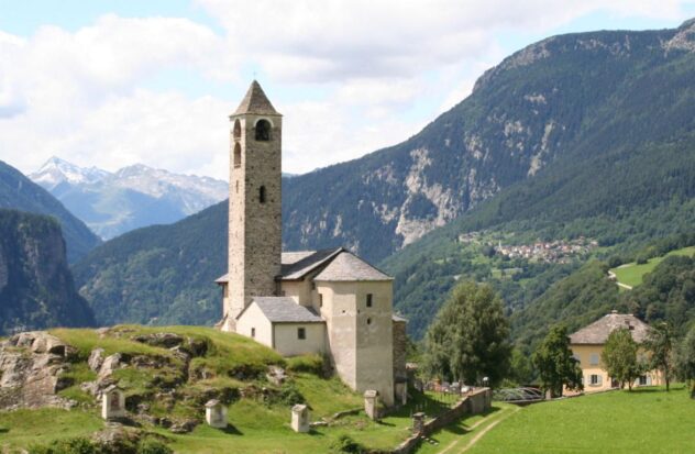 The famous church of Rossura (cc Adrian Michael - Eigenes Werk)