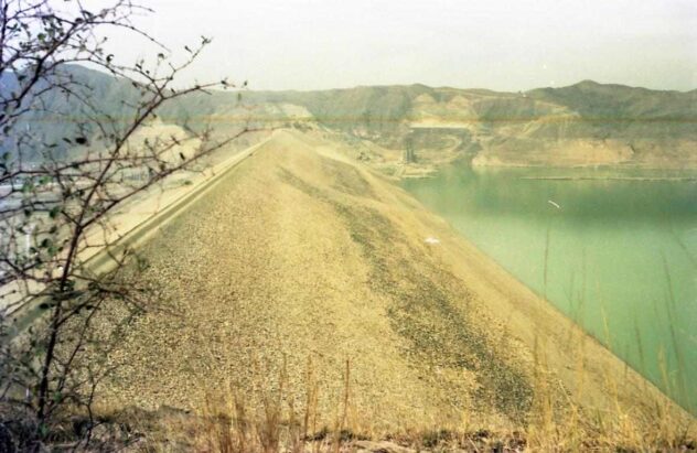 And an even worse foto of the Amir-Kabir-Dam