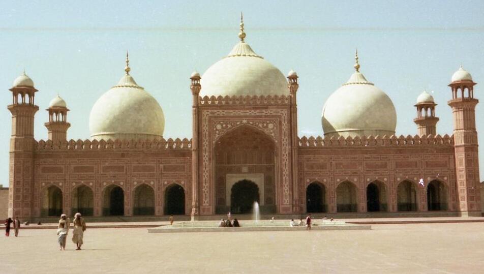 Der Hippie Trail - Quer durch Pakistan K1024 Img359 Zug